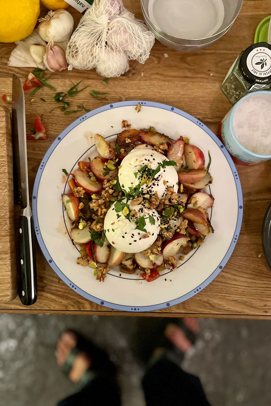 Gegrillter Pfirsich mit Burrata Grillparty bei Patrick Adank mit Geny Hess: Gegrillter Pfirsich mit Burrata