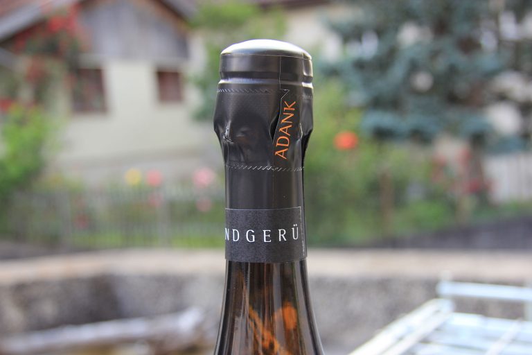 Brut Schaumwein - Weingut Familie Adank